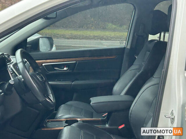 Белый Хонда СРВ, объемом двигателя 2 л и пробегом 60 тыс. км за 34500 $, фото 7 на Automoto.ua