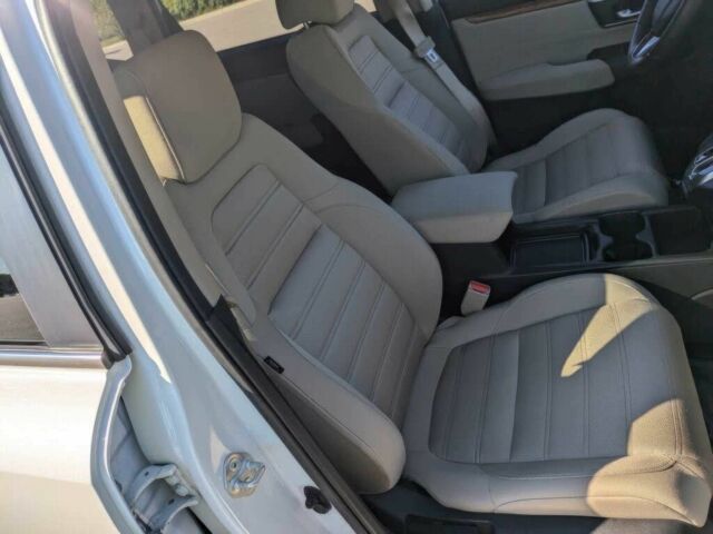 Белый Хонда СРВ, объемом двигателя 1.5 л и пробегом 26 тыс. км за 9300 $, фото 7 на Automoto.ua