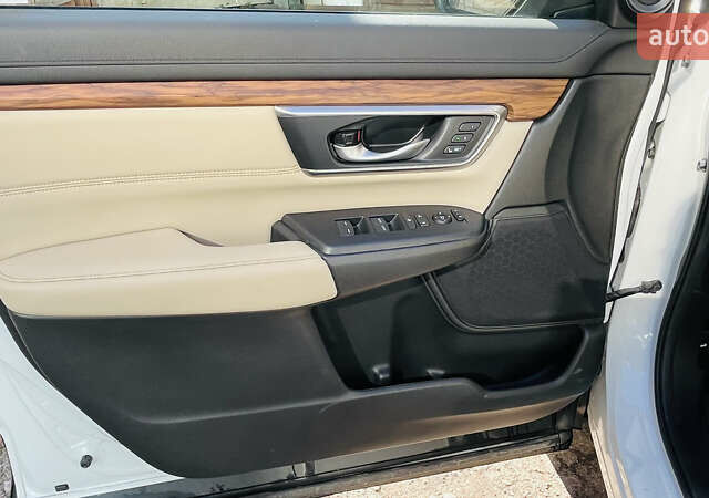 Белый Хонда СРВ, объемом двигателя 1.99 л и пробегом 6 тыс. км за 28500 $, фото 13 на Automoto.ua