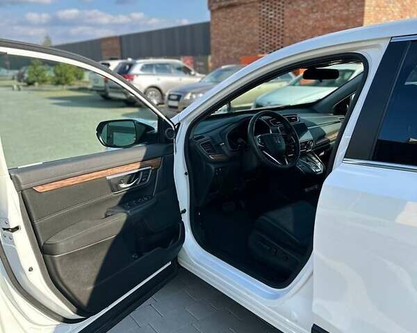 Белый Хонда СРВ, объемом двигателя 1.99 л и пробегом 58 тыс. км за 27800 $, фото 2 на Automoto.ua