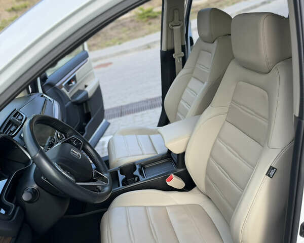 Белый Хонда СРВ, объемом двигателя 1.99 л и пробегом 49 тыс. км за 31000 $, фото 32 на Automoto.ua