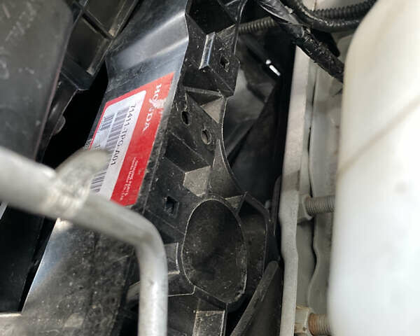 Хонда СРВ 2021 в Днепре (Днепропетровске) на Automoto.ua Белый Хонда СРВ, объемом двигателя 1.99 л и пробегом 139 тыс. км за 28500 $, фото 16 на Automoto.ua