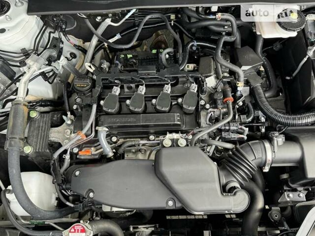 Белый Хонда СРВ, объемом двигателя 1.5 л и пробегом 25 тыс. км за 33900 $, фото 44 на Automoto.ua