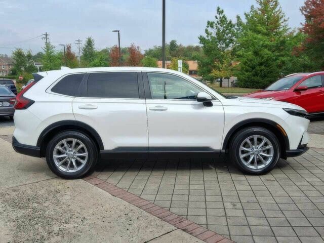 Хонда СРВ 2023 в Кривом Роге на Automoto.ua Белый Хонда СРВ, объемом двигателя 1.5 л и пробегом 13 тыс. км за 16500 $, фото 2 на Automoto.ua