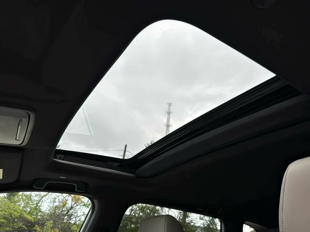 Хонда СРВ 2023 в Одессе на Automoto.ua Белый Хонда СРВ, объемом двигателя 2 л и пробегом 17 тыс. км за 19450 $, фото 10 на Automoto.ua