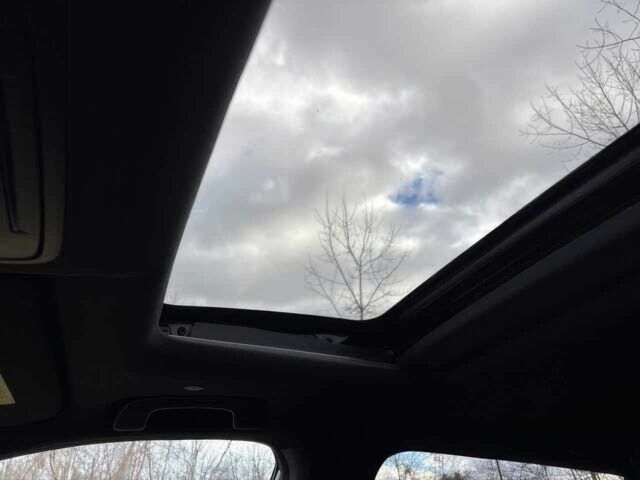 Білий Хонда СРВ, об'ємом двигуна 2 л та пробігом 14 тис. км за 11000 $, фото 8 на Automoto.ua