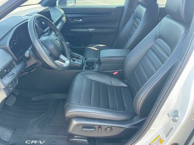 Білий Хонда СРВ, об'ємом двигуна 2 л та пробігом 16 тис. км за 19500 $, фото 8 на Automoto.ua