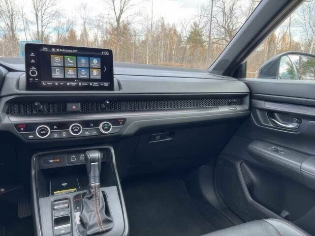 Білий Хонда СРВ, об'ємом двигуна 2 л та пробігом 14 тис. км за 11000 $, фото 7 на Automoto.ua