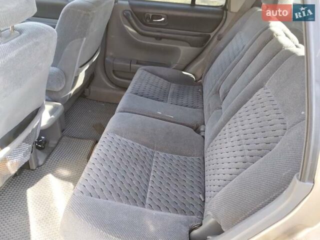 Бежевий Хонда СРВ, об'ємом двигуна 1.6 л та пробігом 355 тис. км за 5000 $, фото 2 на Automoto.ua