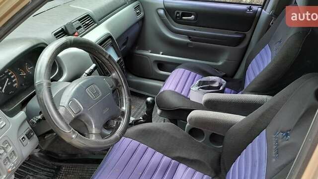 Бежевий Хонда СРВ, об'ємом двигуна 1.97 л та пробігом 310 тис. км за 3600 $, фото 11 на Automoto.ua