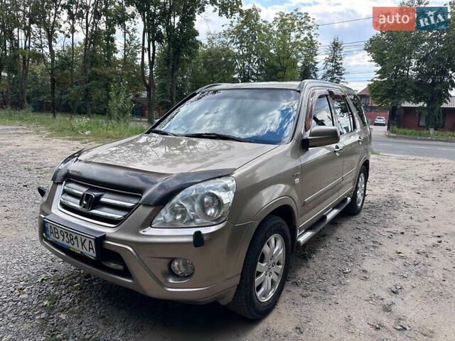 Бежевый Хонда СРВ, объемом двигателя 2 л и пробегом 313 тыс. км за 7500 $, фото 1 на Automoto.ua