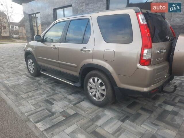 Бежевый Хонда СРВ, объемом двигателя 2 л и пробегом 351 тыс. км за 4100 $, фото 3 на Automoto.ua