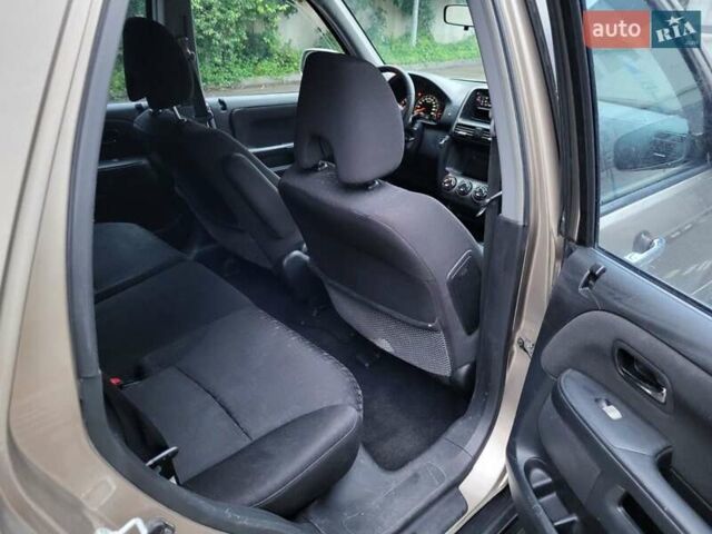 Бежевый Хонда СРВ, объемом двигателя 2 л и пробегом 351 тыс. км за 4100 $, фото 10 на Automoto.ua