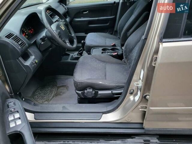 Бежевый Хонда СРВ, объемом двигателя 2 л и пробегом 351 тыс. км за 4100 $, фото 17 на Automoto.ua