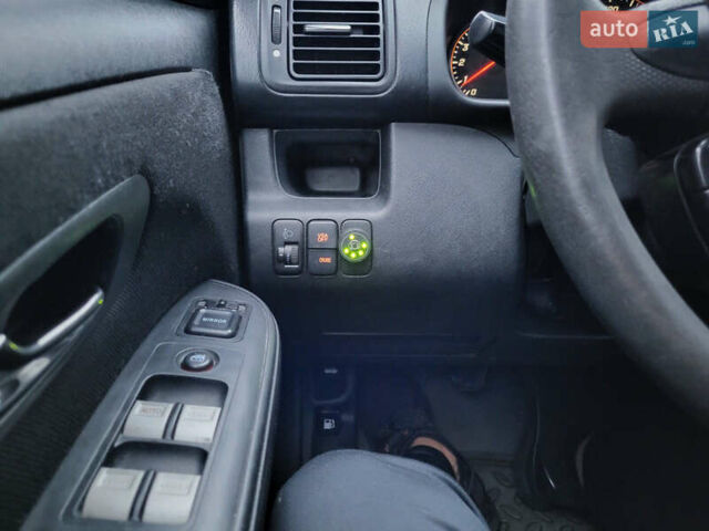 Бежевий Хонда СРВ, об'ємом двигуна 2 л та пробігом 360 тис. км за 4100 $, фото 11 на Automoto.ua