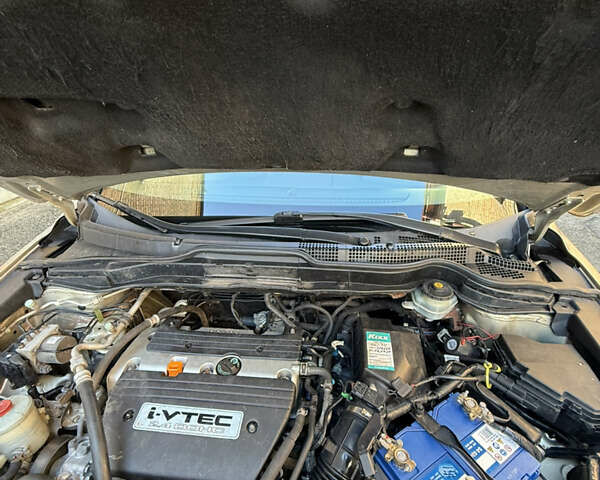 Хонда СРВ 2007 в Киеве на Automoto.ua Бежевый Хонда СРВ, объемом двигателя 2.35 л и пробегом 330 тыс. км за 8850 $, фото 1 на Automoto.ua