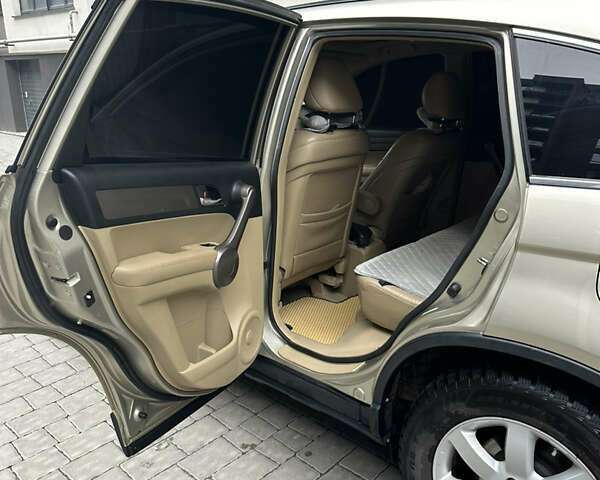 Бежевий Хонда СРВ, об'ємом двигуна 2.35 л та пробігом 248 тис. км за 9000 $, фото 25 на Automoto.ua