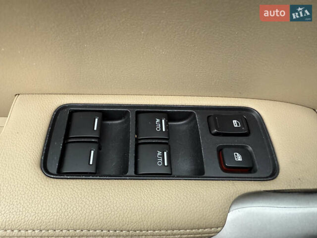 Бежевий Хонда СРВ, об'ємом двигуна 2 л та пробігом 247 тис. км за 12499 $, фото 19 на Automoto.ua