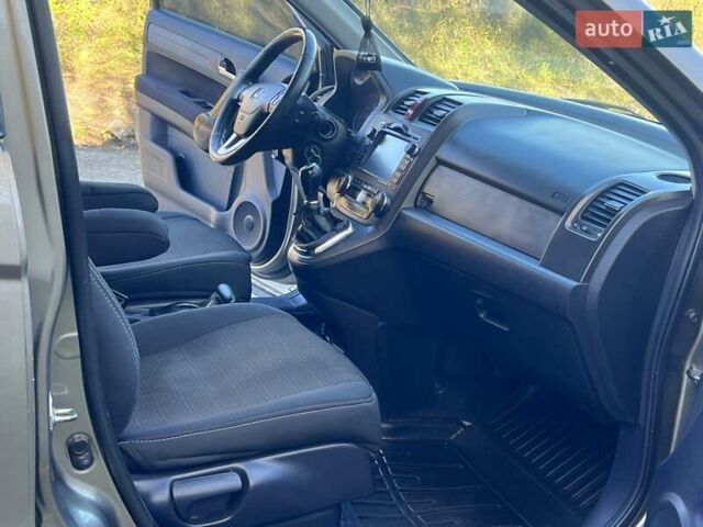 Бежевий Хонда СРВ, об'ємом двигуна 2 л та пробігом 289 тис. км за 8400 $, фото 11 на Automoto.ua