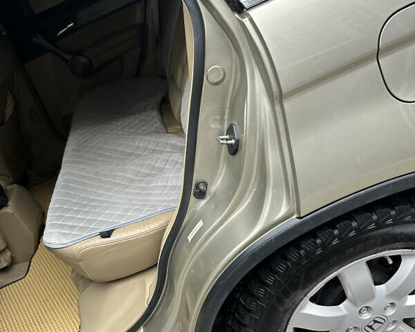 Бежевий Хонда СРВ, об'ємом двигуна 2.35 л та пробігом 248 тис. км за 9000 $, фото 28 на Automoto.ua