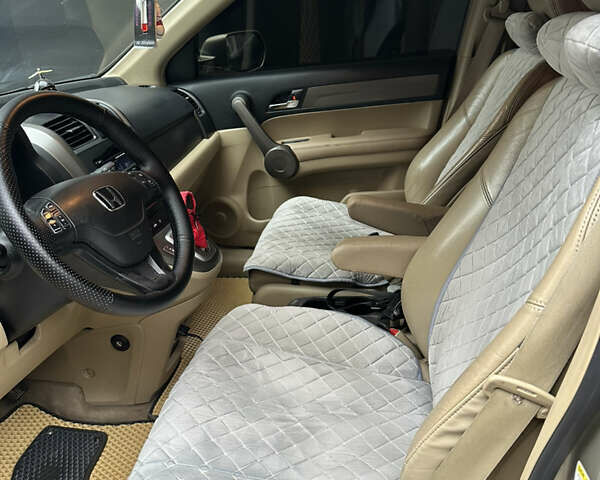 Бежевий Хонда СРВ, об'ємом двигуна 2.35 л та пробігом 248 тис. км за 9000 $, фото 23 на Automoto.ua