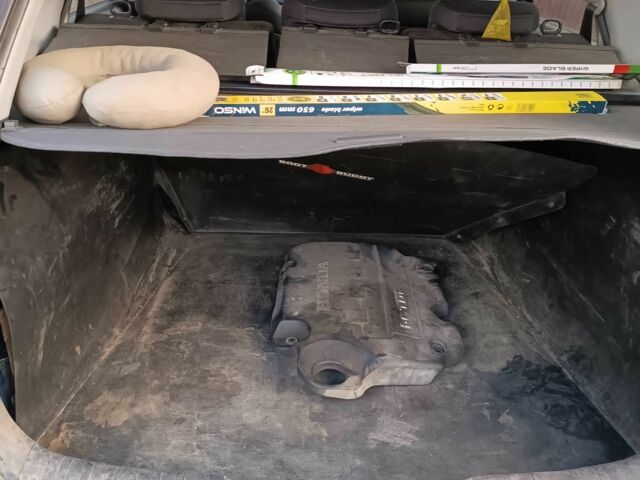 Черный Хонда СРВ, объемом двигателя 2.2 л и пробегом 215 тыс. км за 2381 $, фото 6 на Automoto.ua