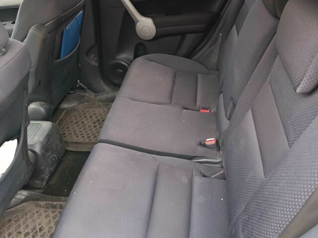 Черный Хонда СРВ, объемом двигателя 2.2 л и пробегом 215 тыс. км за 2381 $, фото 3 на Automoto.ua