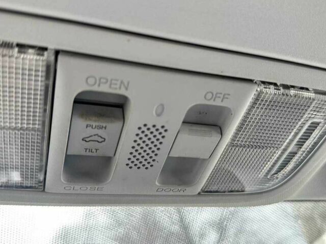 Черный Хонда СРВ, объемом двигателя 2.4 л и пробегом 158 тыс. км за 11200 $, фото 12 на Automoto.ua