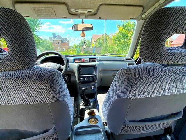 Черный Хонда СРВ, объемом двигателя 2 л и пробегом 360 тыс. км за 5500 $, фото 8 на Automoto.ua