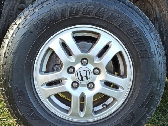 Черный Хонда СРВ, объемом двигателя 2 л и пробегом 278 тыс. км за 6000 $, фото 8 на Automoto.ua