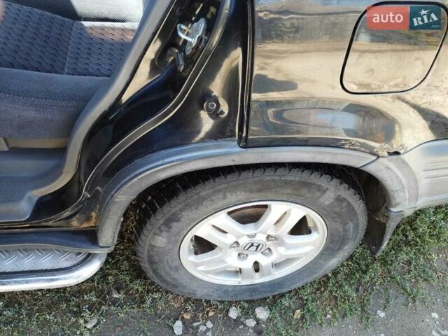 Черный Хонда СРВ, объемом двигателя 1.97 л и пробегом 340 тыс. км за 3500 $, фото 5 на Automoto.ua