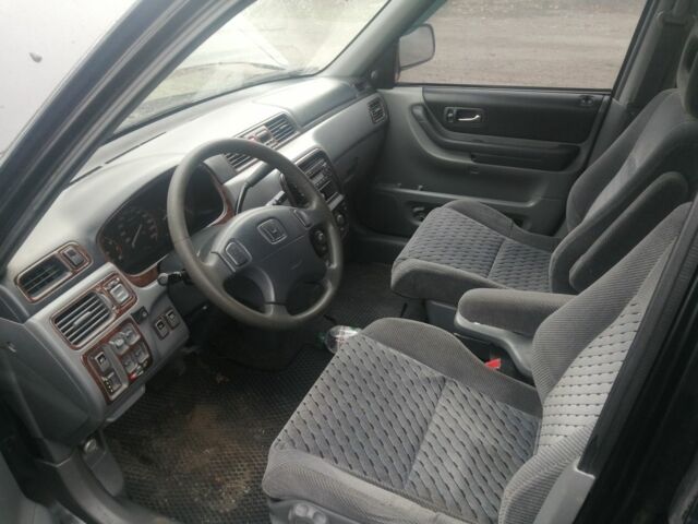 Черный Хонда СРВ, объемом двигателя 2 л и пробегом 270 тыс. км за 6000 $, фото 4 на Automoto.ua