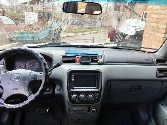 Черный Хонда СРВ, объемом двигателя 2 л и пробегом 370 тыс. км за 6500 $, фото 5 на Automoto.ua