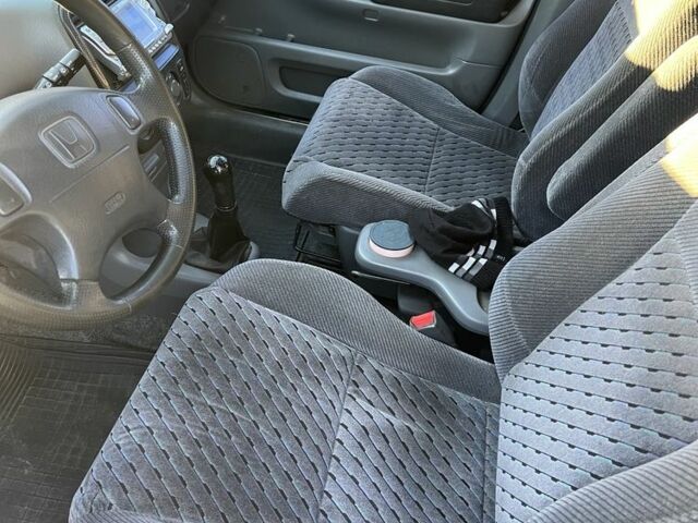 Черный Хонда СРВ, объемом двигателя 2 л и пробегом 220 тыс. км за 5100 $, фото 13 на Automoto.ua