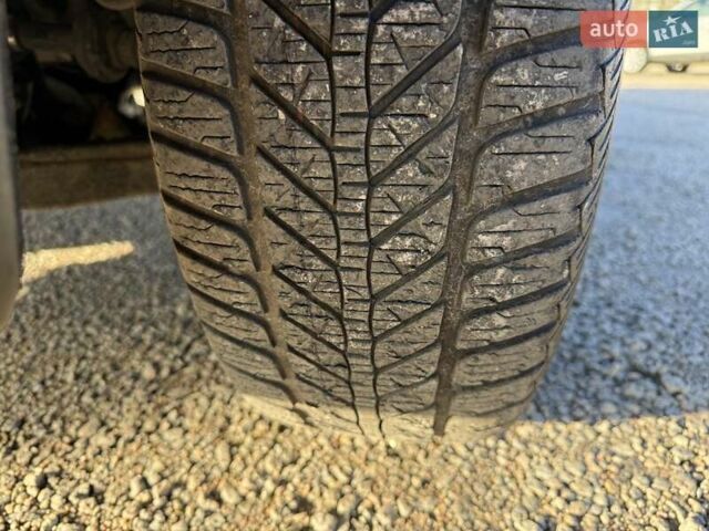 Чорний Хонда СРВ, об'ємом двигуна 2 л та пробігом 320 тис. км за 5800 $, фото 4 на Automoto.ua