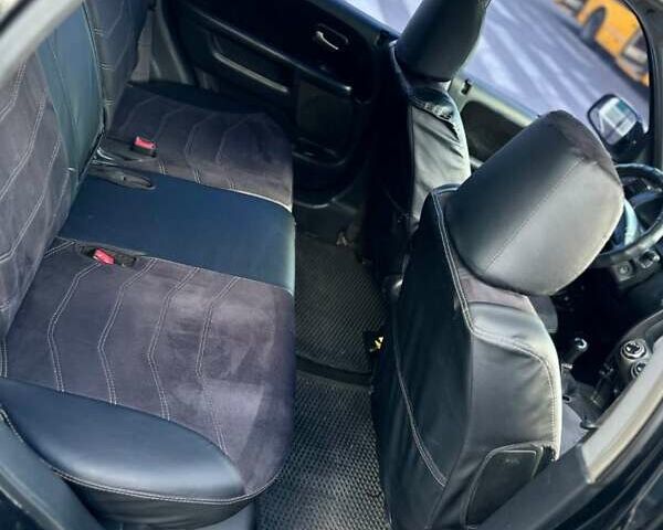 Черный Хонда СРВ, объемом двигателя 2 л и пробегом 250 тыс. км за 6800 $, фото 6 на Automoto.ua