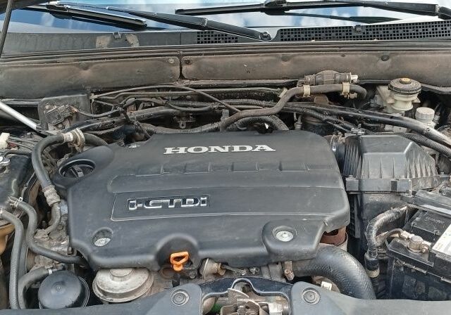 Чорний Хонда СРВ, об'ємом двигуна 2.2 л та пробігом 317 тис. км за 4500 $, фото 3 на Automoto.ua