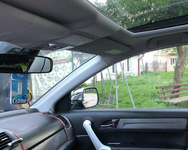 Черный Хонда СРВ, объемом двигателя 2.2 л и пробегом 220 тыс. км за 9300 $, фото 8 на Automoto.ua