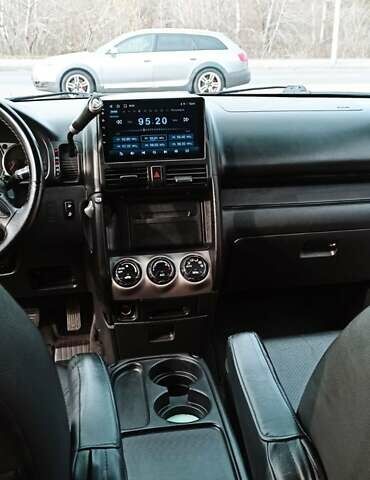 Черный Хонда СРВ, объемом двигателя 2 л и пробегом 186 тыс. км за 10000 $, фото 10 на Automoto.ua