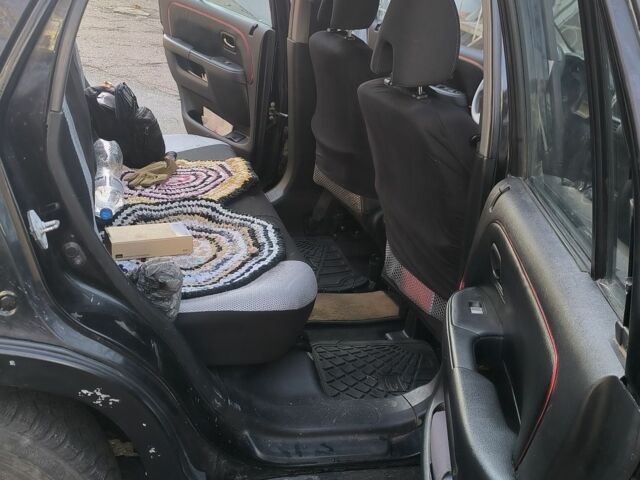 Чорний Хонда СРВ, об'ємом двигуна 2 л та пробігом 281 тис. км за 4500 $, фото 5 на Automoto.ua