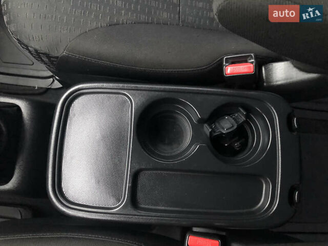 Чорний Хонда СРВ, об'ємом двигуна 2 л та пробігом 97 тис. км за 11200 $, фото 52 на Automoto.ua