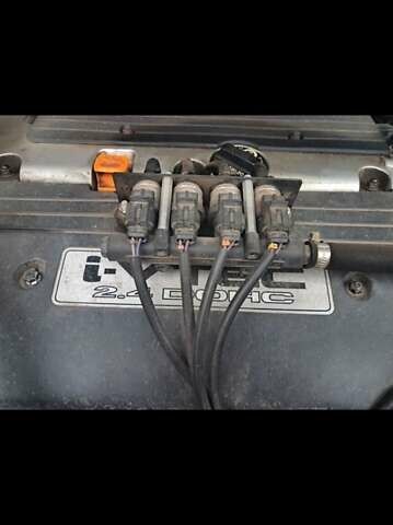 Черный Хонда СРВ, объемом двигателя 2.4 л и пробегом 370 тыс. км за 10000 $, фото 3 на Automoto.ua