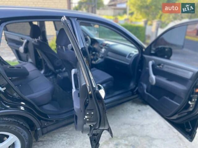 Черный Хонда СРВ, объемом двигателя 2.2 л и пробегом 297 тыс. км за 9650 $, фото 14 на Automoto.ua
