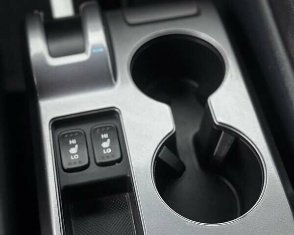 Черный Хонда СРВ, объемом двигателя 2 л и пробегом 181 тыс. км за 10900 $, фото 11 на Automoto.ua