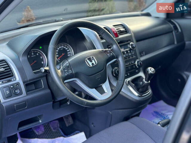 Черный Хонда СРВ, объемом двигателя 2.2 л и пробегом 225 тыс. км за 9850 $, фото 19 на Automoto.ua