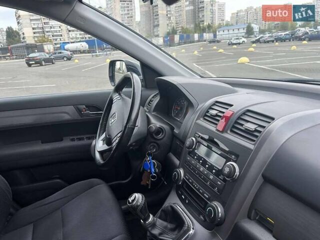 Черный Хонда СРВ, объемом двигателя 2 л и пробегом 180 тыс. км за 10700 $, фото 12 на Automoto.ua