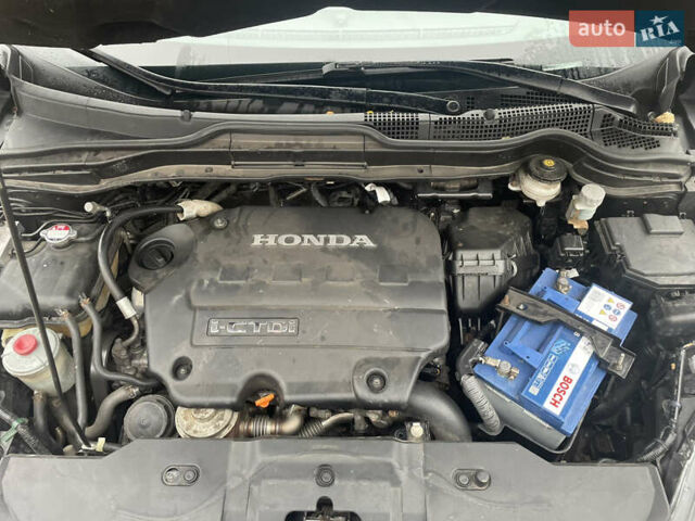 Черный Хонда СРВ, объемом двигателя 2.2 л и пробегом 288 тыс. км за 9700 $, фото 24 на Automoto.ua