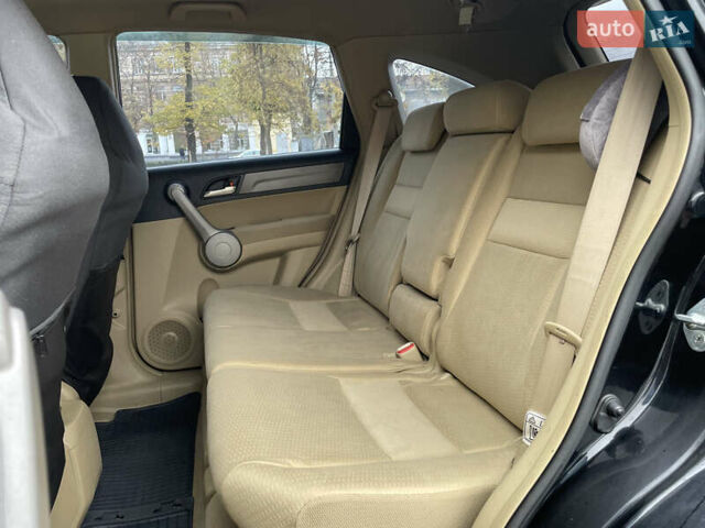 Черный Хонда СРВ, объемом двигателя 2.4 л и пробегом 254 тыс. км за 10500 $, фото 12 на Automoto.ua