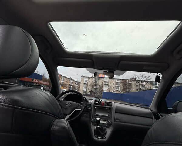 Черный Хонда СРВ, объемом двигателя 2.2 л и пробегом 257 тыс. км за 10400 $, фото 18 на Automoto.ua