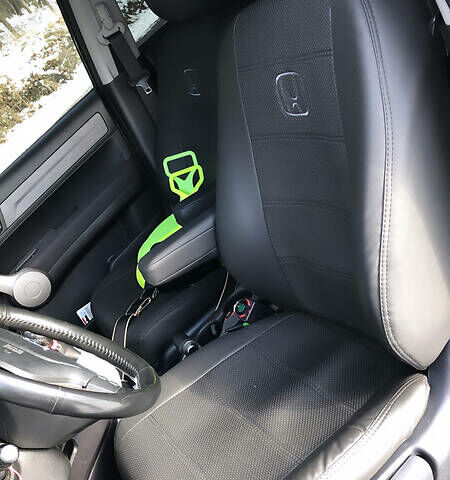 Черный Хонда СРВ, объемом двигателя 2.2 л и пробегом 297 тыс. км за 8999 $, фото 45 на Automoto.ua